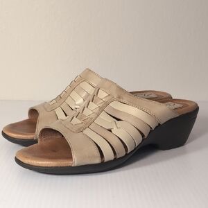Clarks Cream Leather Wedge Sandals Size 9